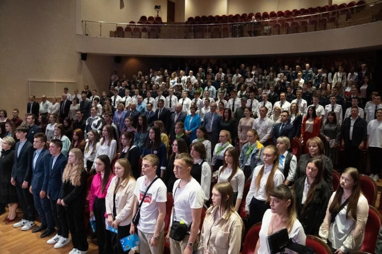 17 мая в Курском областном Дворце молодежи состоялся XII ежегодный форум «Молодежь и политика», организованный Избирательной комиссией Курской области..